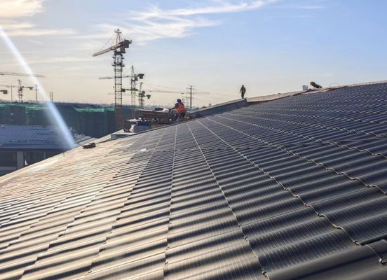 Εξωτερικές διαστάσεις 723*500*41mm 40W BIPV ηλιακό πάνελ με μπροστινό γυαλί 5mm γυαλί πίσω φύλλο
